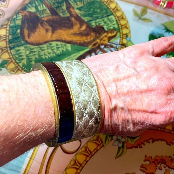 Talbots leather look wide bangle - Picture 1 of 4